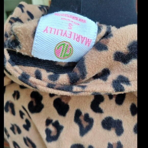 Cheetah Leapord Fleece Vest - Picture 4 of 5